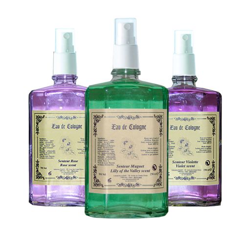 Les vaporisateurs d'eaux de Cologne fraîches main product photo