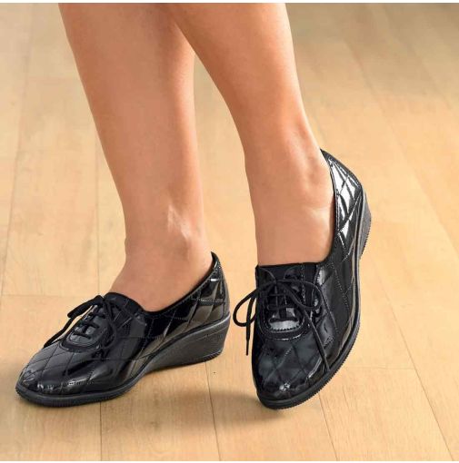 Derbies vernies top