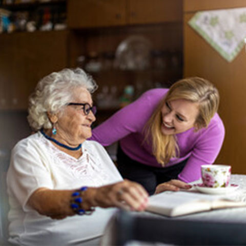 Bien Vieillir : aides et ressources pour les 60 ans et plus 