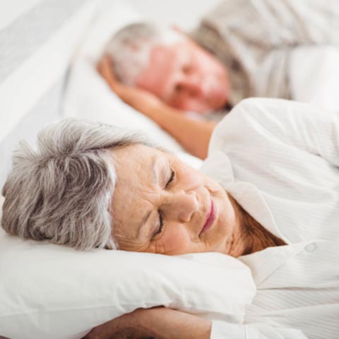 Sommeil des seniors : comment bien dormir ?